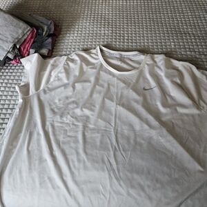 Nike Women's Classic White Tee